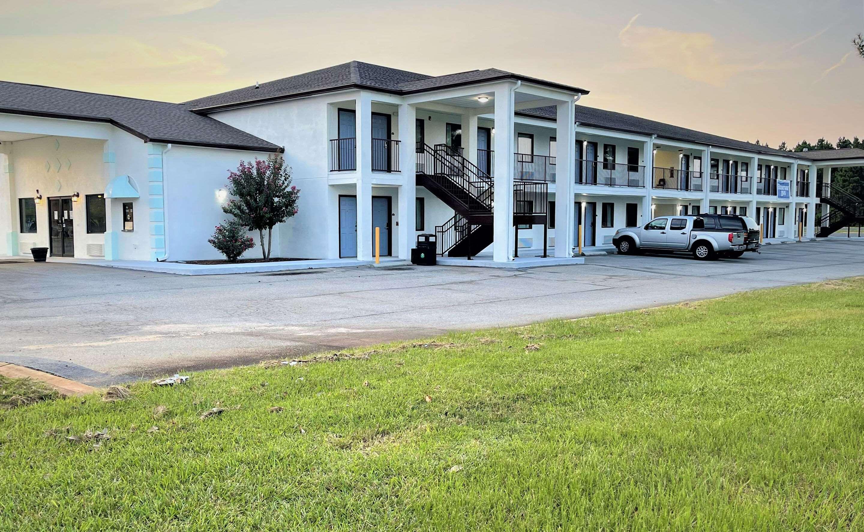 Days Inn Sandersville Extérieur photo